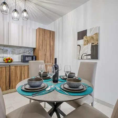 Modern In Paceville Apartment *