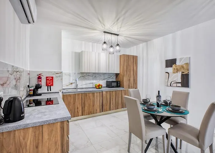 Lejlighed Modern In Paceville