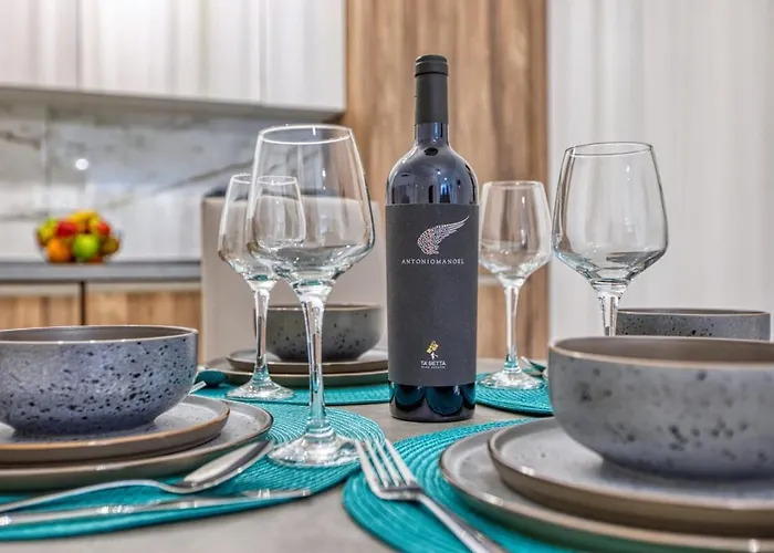 Modern In Paceville Saint Julian's